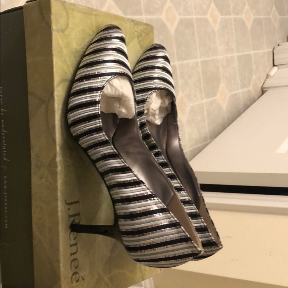 Brand new shoes in box 11 M